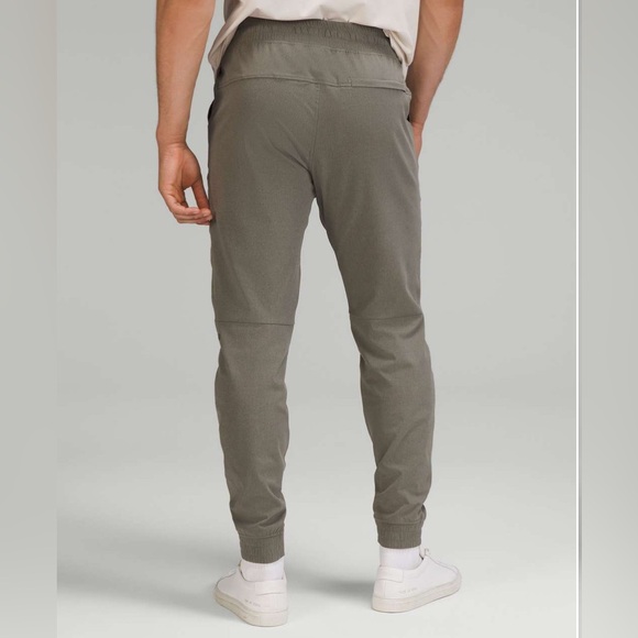 Lululemon ABC Jogger *WovenAir Grey Sage - Picture 3 of 4